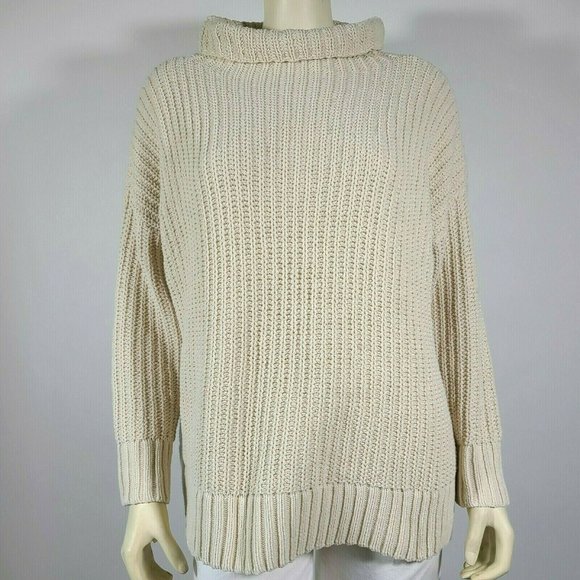 aerie Sweaters - AERIE Ivory Cableknit Turtleneck Sweater